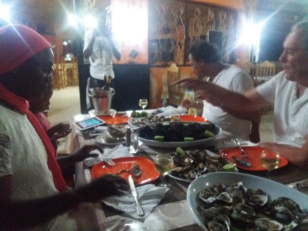 Terre D'Afrique Hotel Popenguine Esterno foto